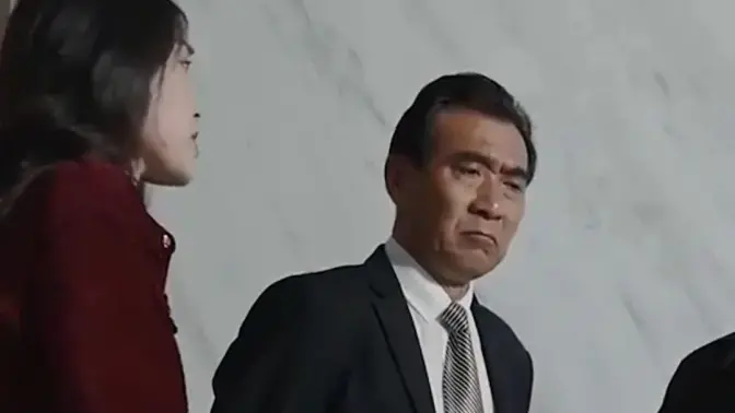 《玲珑战婿》：热血归来！战神逆袭，家国情仇，看他如何力挽狂澜！